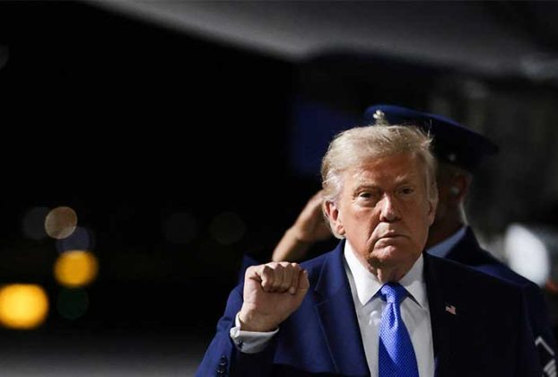 Trump Threatens Iran with Attack, Says an Agreement Is Also Possible