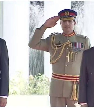 Maldives President Receives Guard of Honour at PM House During Historic Pakistan Visit